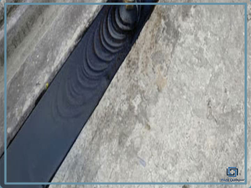 کاربرد قیر در تولید چسب و درزگیر